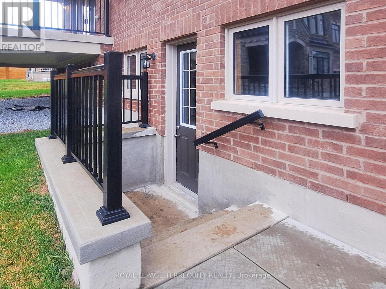 161 Cranberry Lane, Aurora, Ontario  L4G 5Z4 - Photo 49 - N12516298