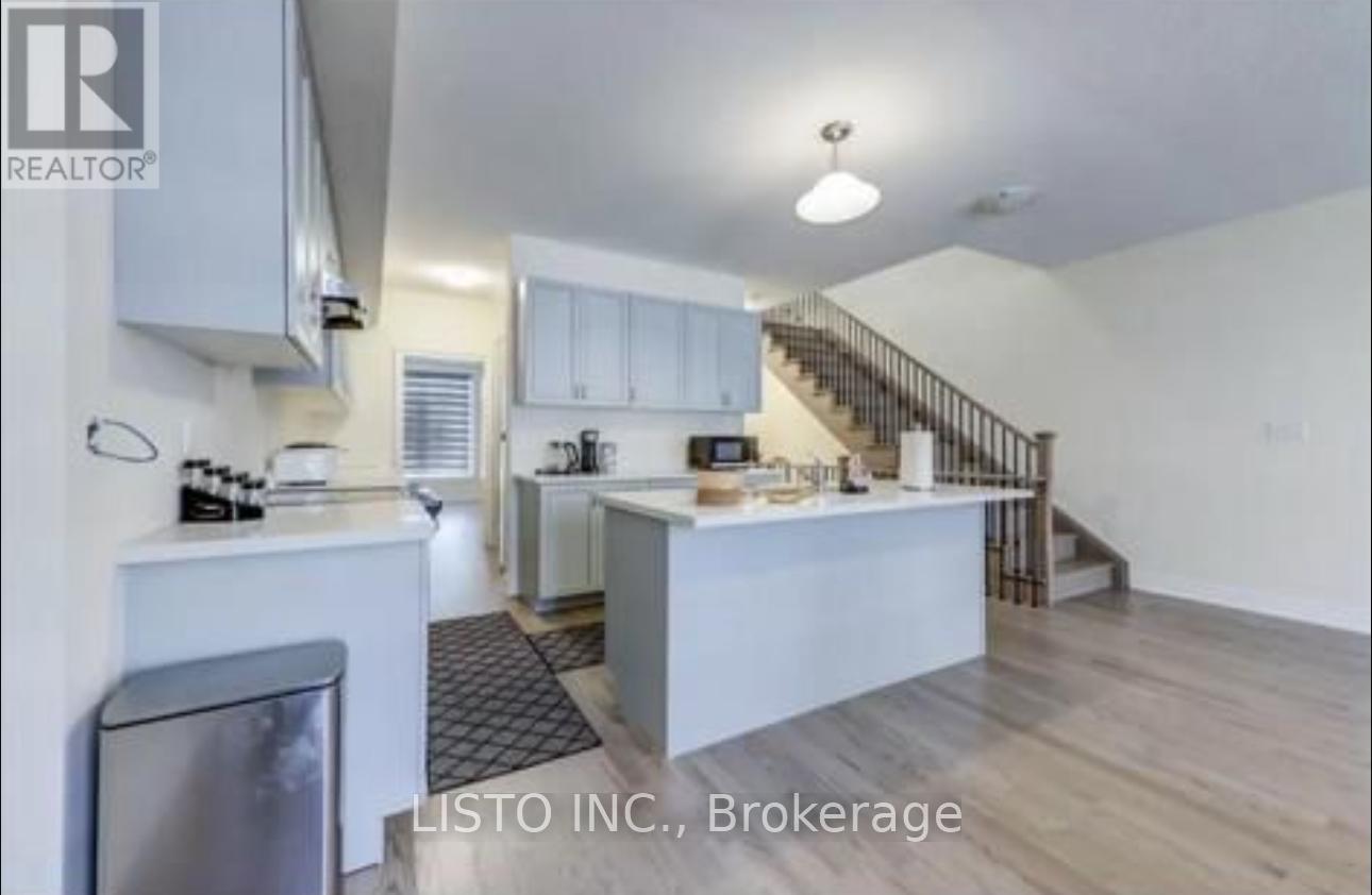 12 Thomas Hope Lane, Markham, Ontario  L3S 0E9 - Photo 4 - N12516406