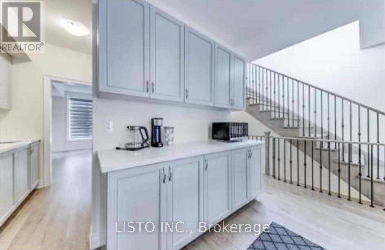 12 Thomas Hope Lane, Markham, Ontario  L3S 0E9 - Photo 8 - N12516406