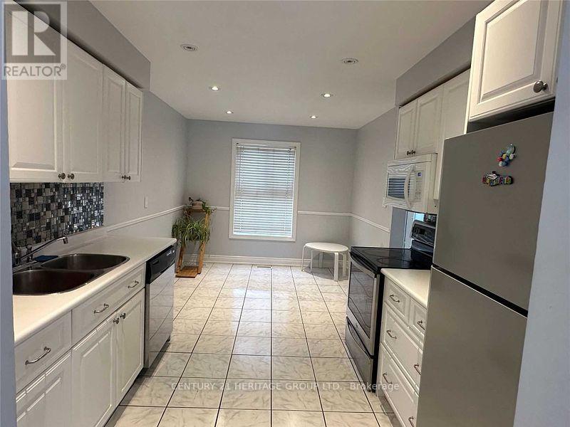 Main - 160 Don Head Village Boulevard, Richmond Hill, Ontario  L4C 7P9 - Photo 4 - N12516412