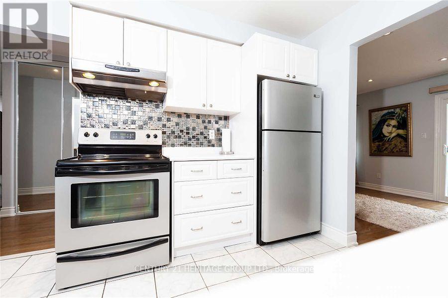 Main - 160 Don Head Village Boulevard, Richmond Hill, Ontario  L4C 7P9 - Photo 5 - N12516412