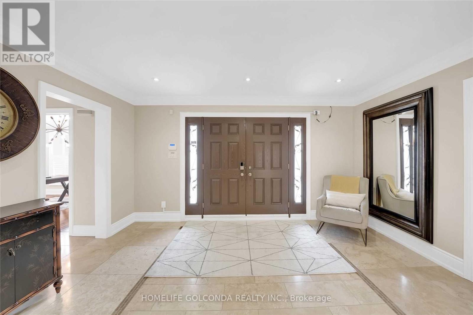 27 Dorwood Court, Vaughan, Ontario  L4L 1M9 - Photo 5 - N12516422