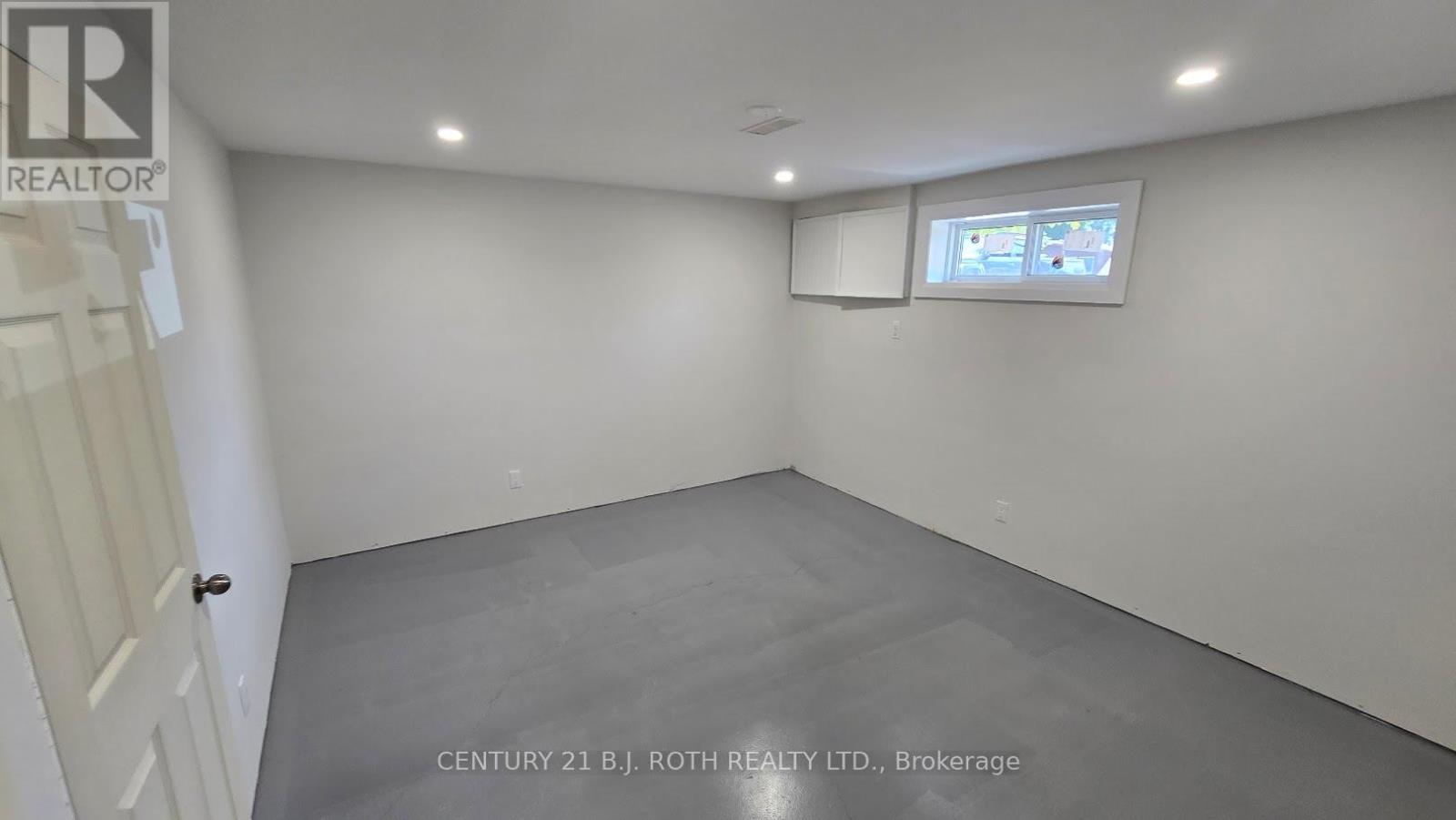 698 Burton Drive, Innisfil, Ontario  L9S 2H6 - Photo 19 - N12516426