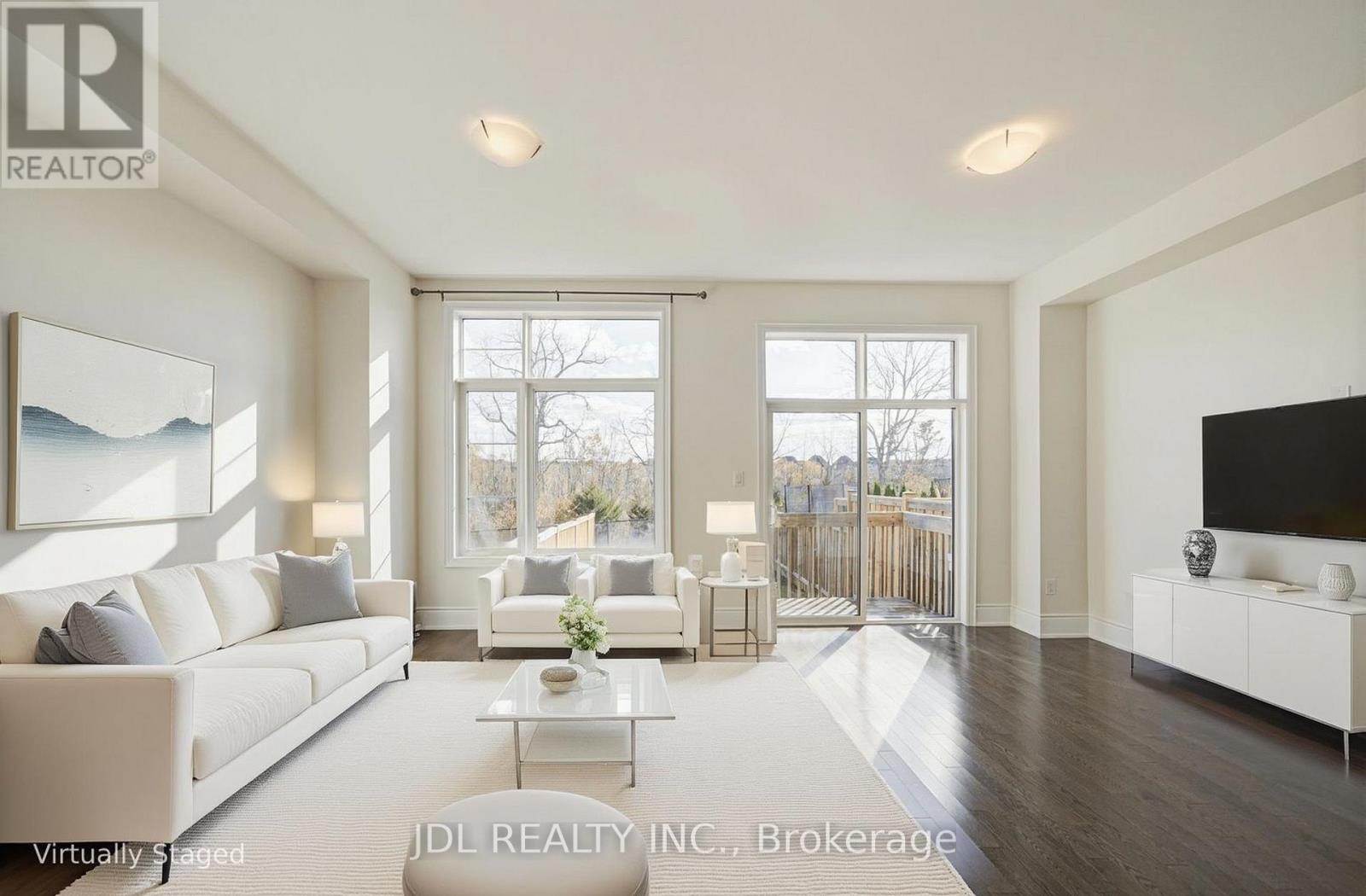 94 Carrville Woods Circle, Vaughan, Ontario  L6A 4Z6 - Photo 24 - N12516438