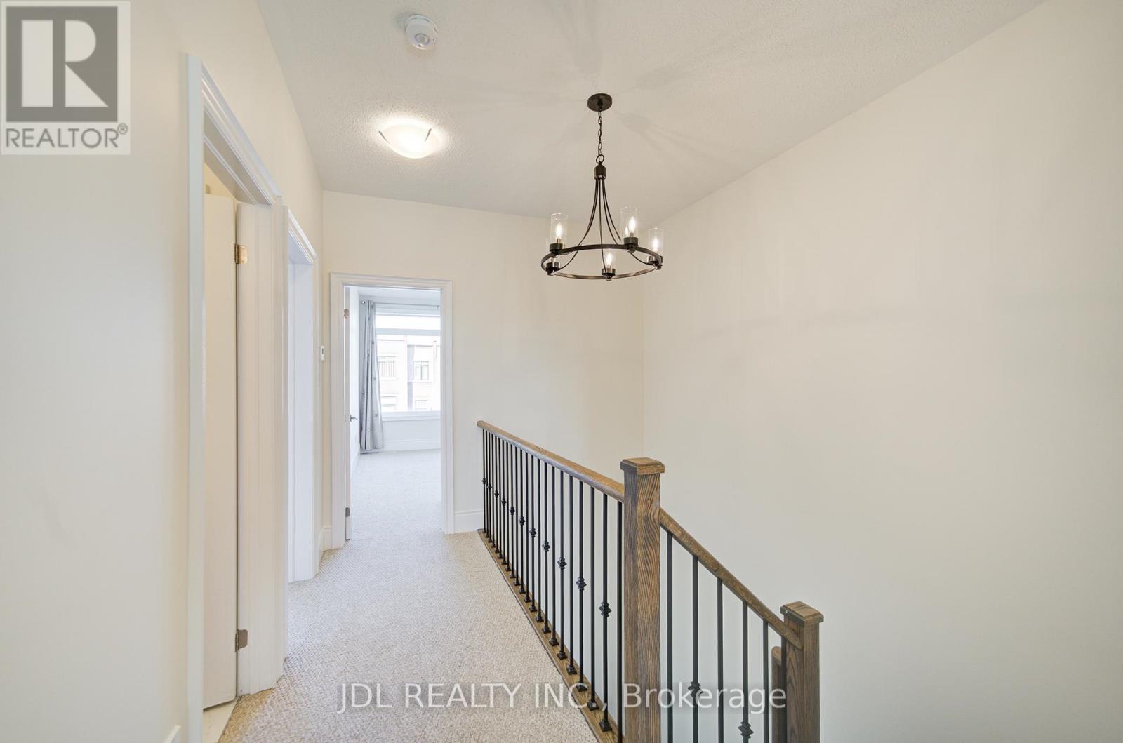 94 Carrville Woods Circle, Vaughan, Ontario  L6A 4Z6 - Photo 30 - N12516438