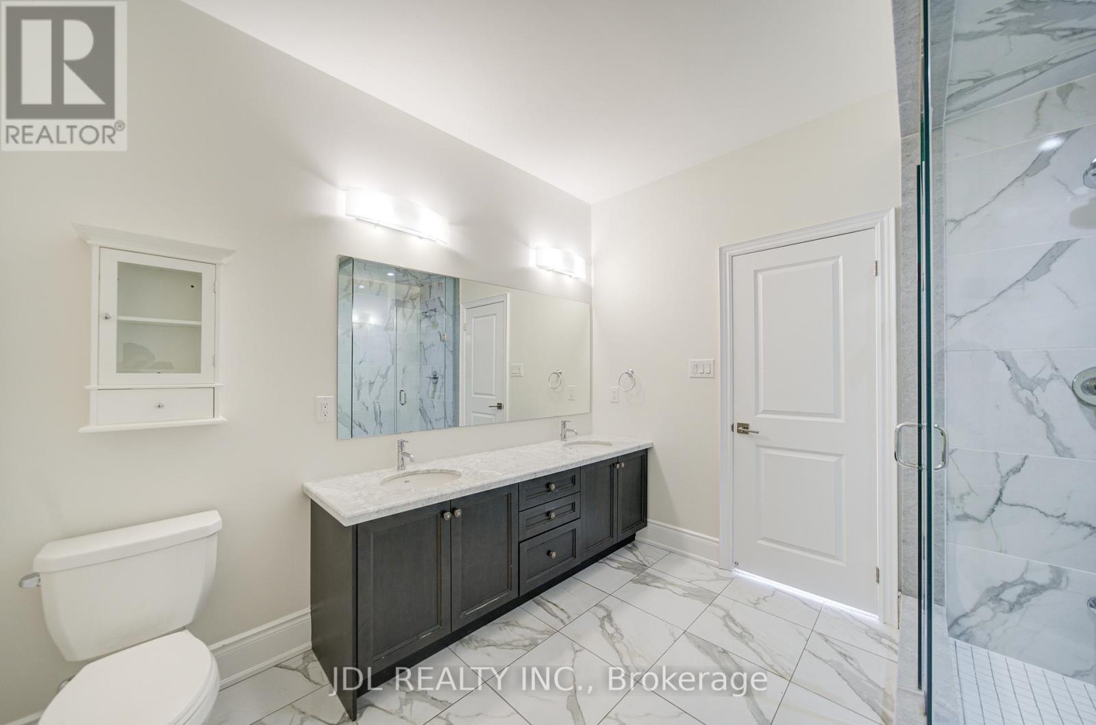 94 Carrville Woods Circle, Vaughan, Ontario  L6A 4Z6 - Photo 37 - N12516438