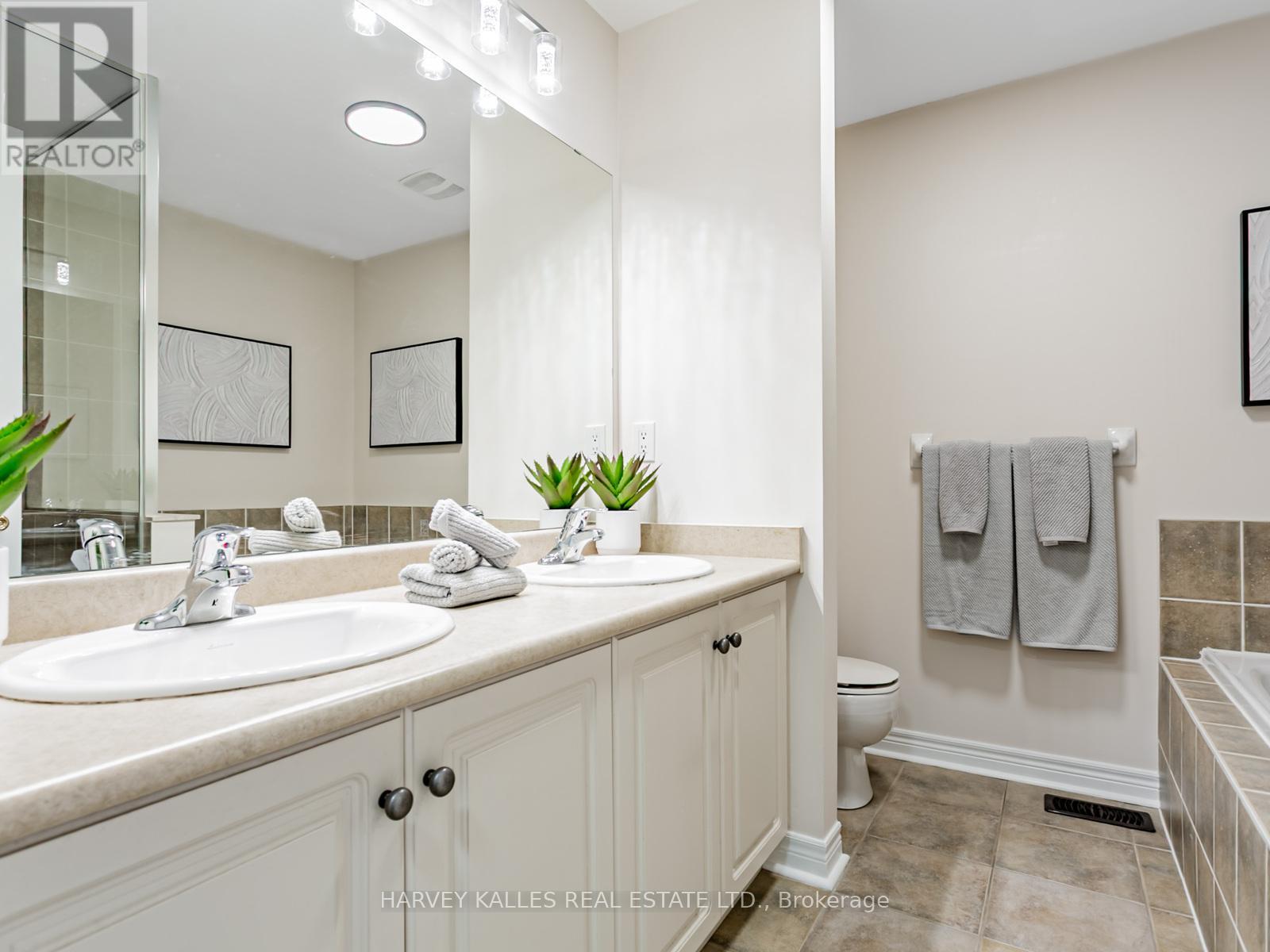 11 - 700 Summeridge Drive, Vaughan, Ontario L4J 0C5 - Photo 24 - N12516452