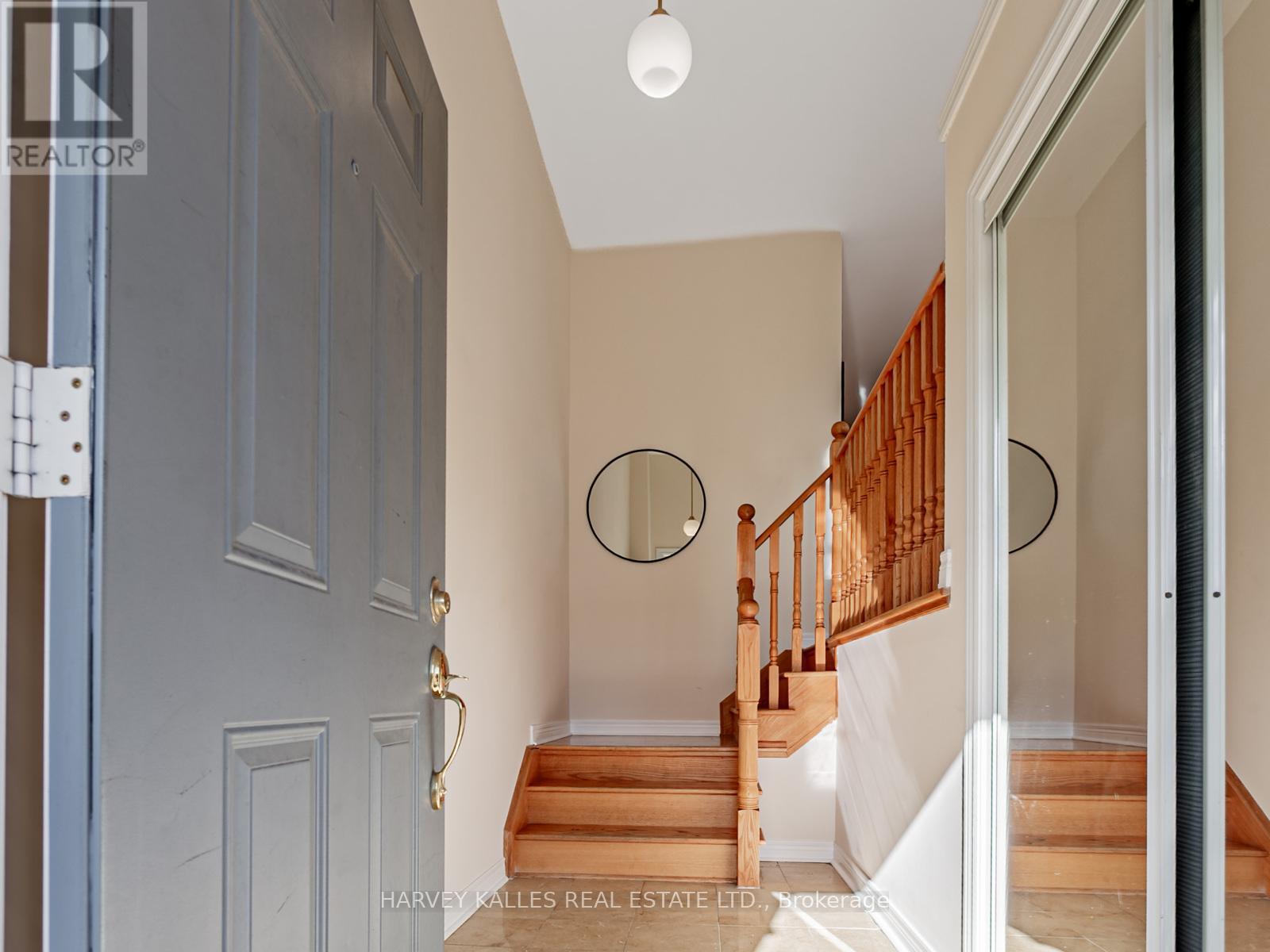 11 - 700 Summeridge Drive, Vaughan, Ontario L4J 0C5 - Photo 3 - N12516452