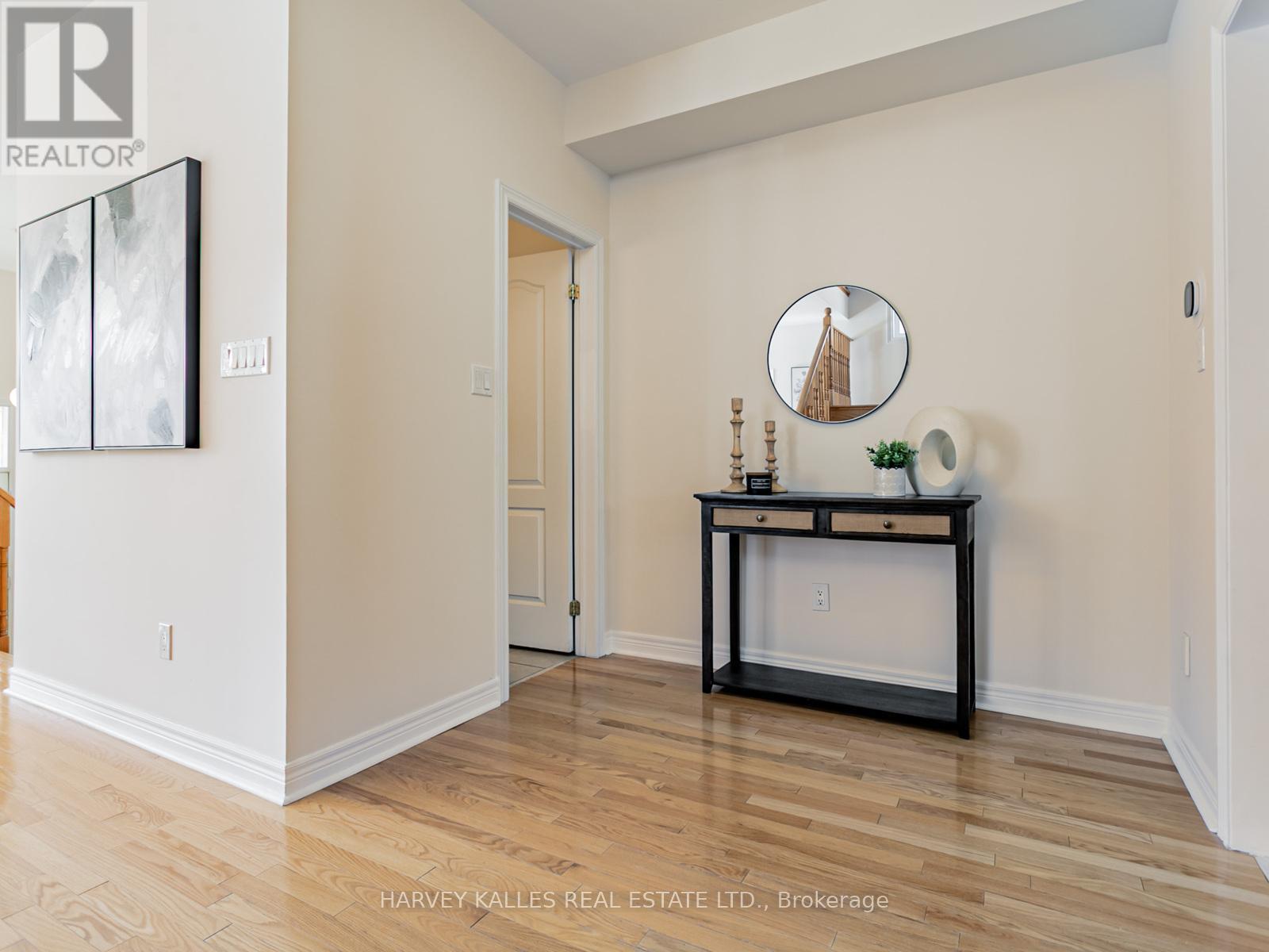 11 - 700 Summeridge Drive, Vaughan, Ontario L4J 0C5 - Photo 9 - N12516452