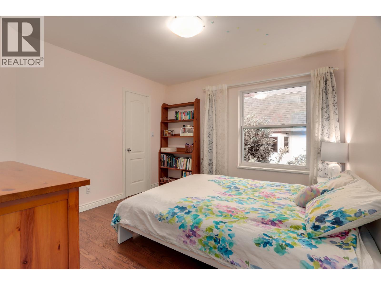 1806 Deep Cove Road, North Vancouver, British Columbia V7G 1S6 - Photo 20 - R3065385