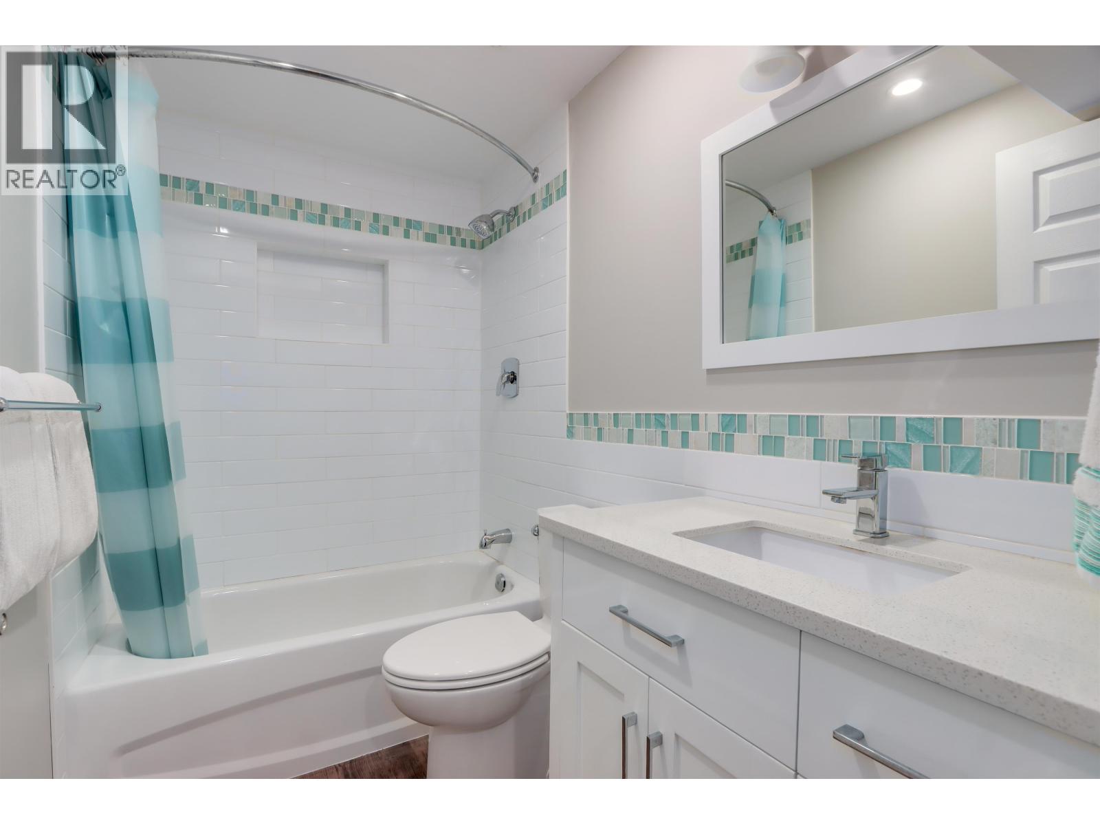 1806 Deep Cove Road, North Vancouver, British Columbia V7G 1S6 - Photo 28 - R3065385