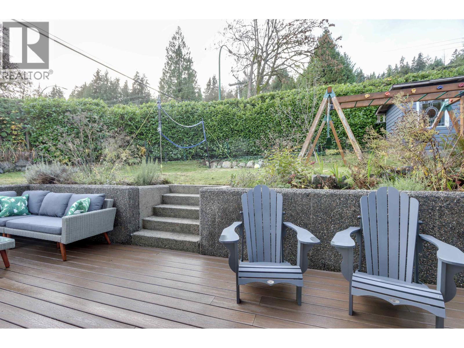 1806 Deep Cove Road, North Vancouver, British Columbia V7G 1S6 - Photo 32 - R3065385