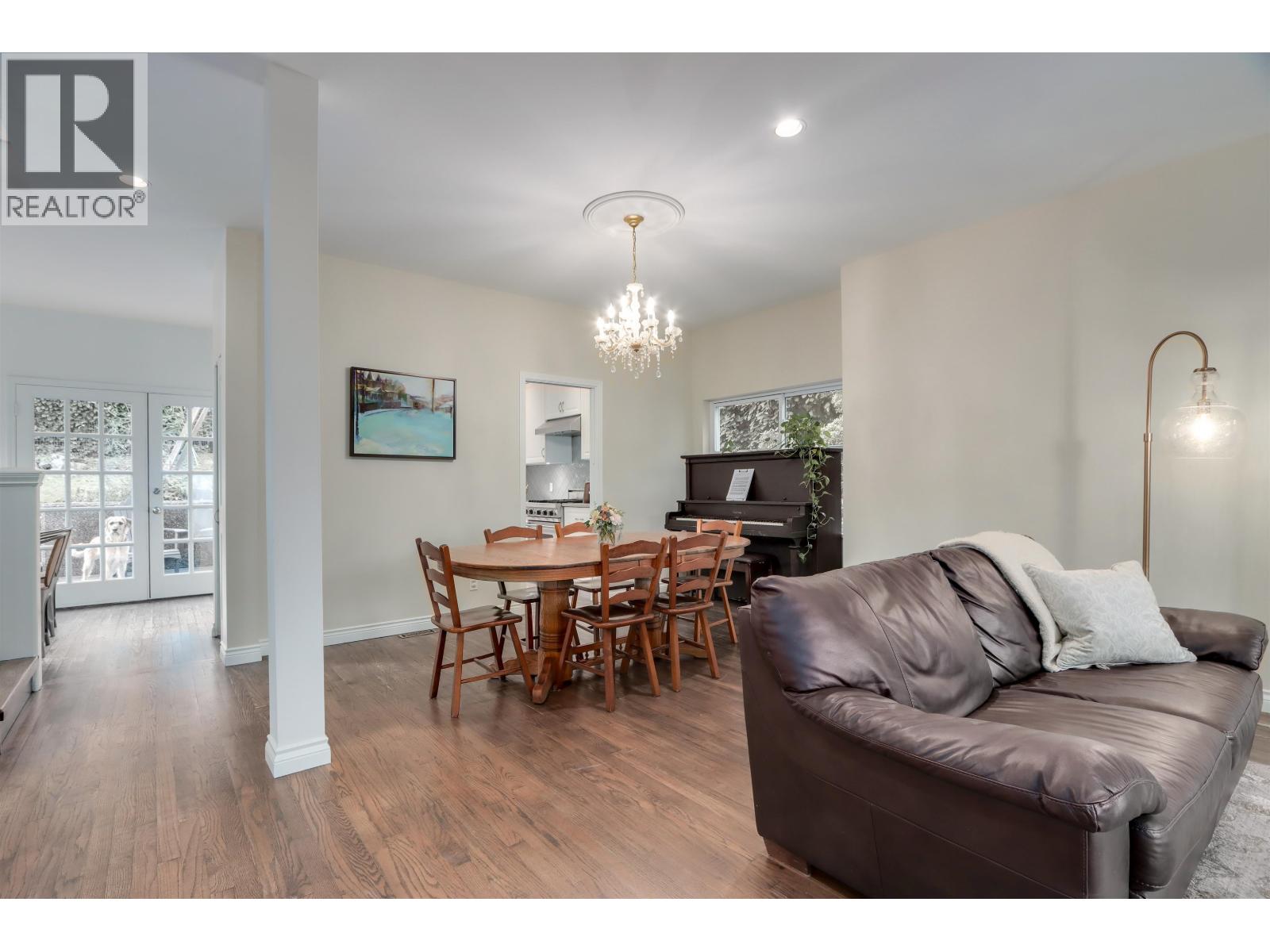 1806 Deep Cove Road, North Vancouver, British Columbia V7G 1S6 - Photo 7 - R3065385