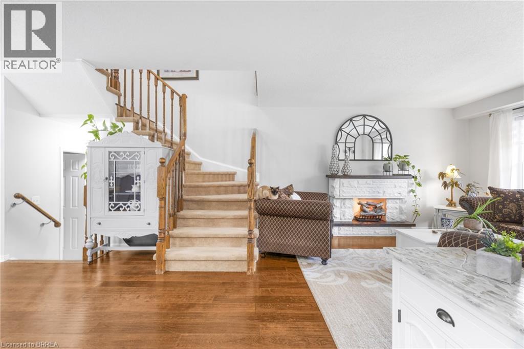 18 Hollinrake Avenue, Brantford, Ontario  N3T 0A6 - Photo 4 - 40784820