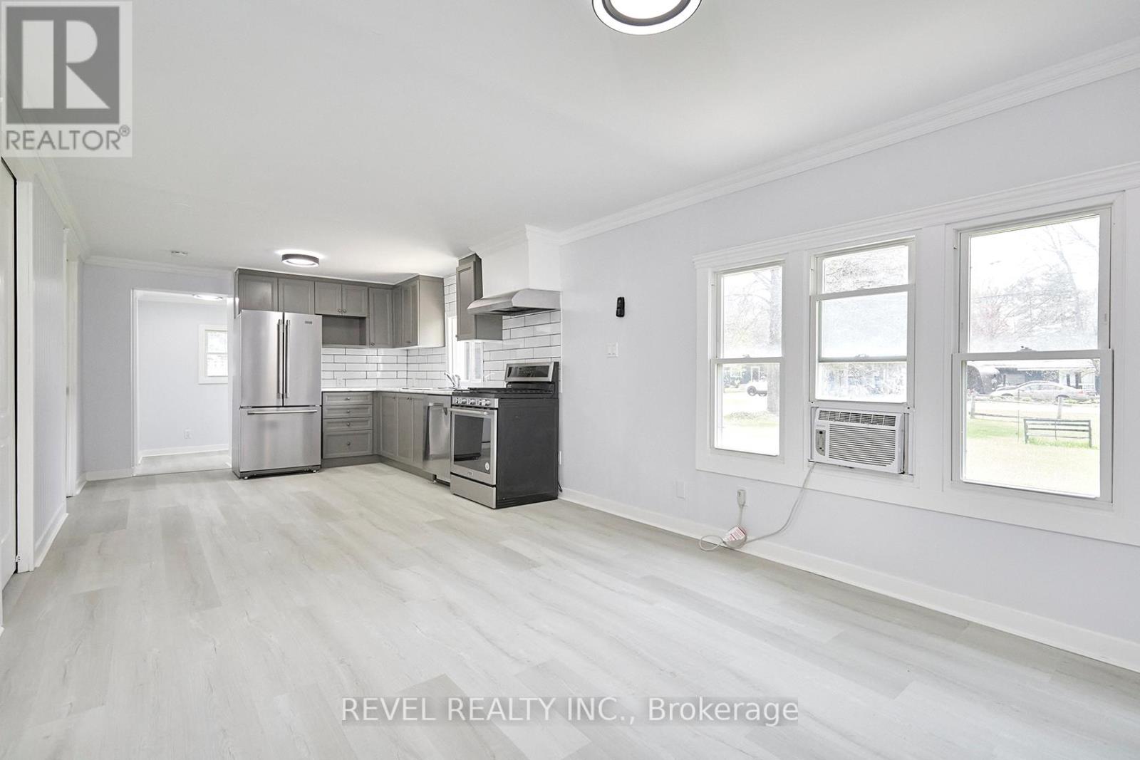 3253 Grayshott Drive, Severn (Washago), Ontario  L3V 6H3 - Photo 6 - S12516252