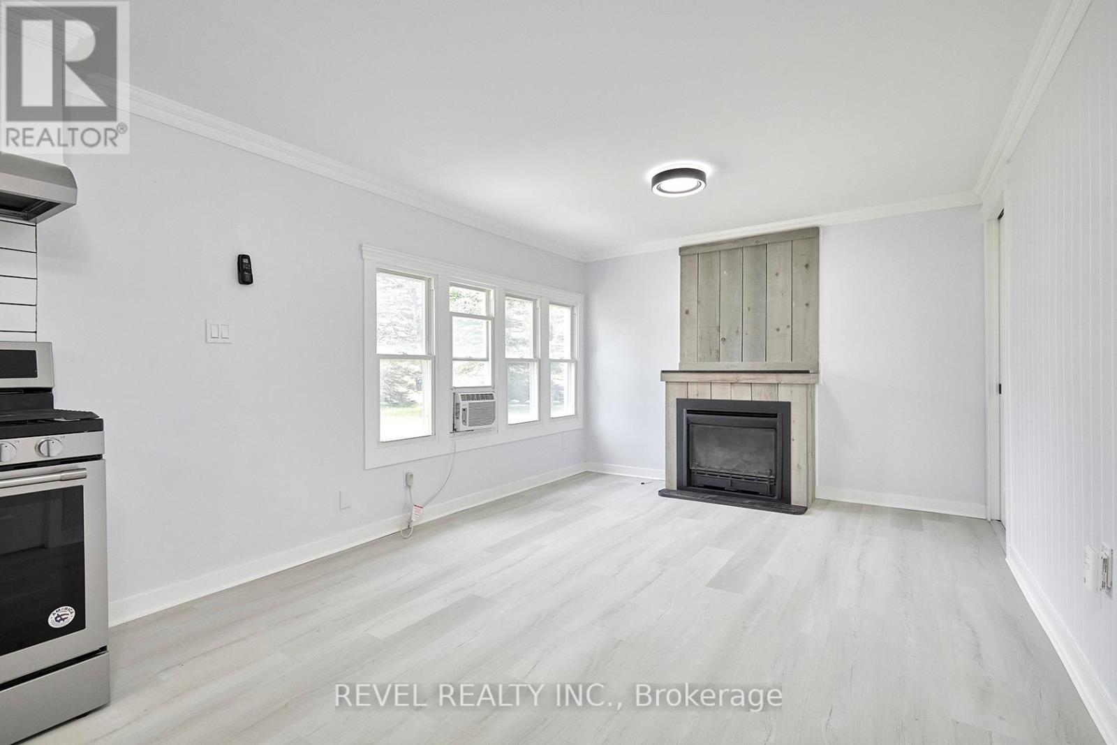 3253 Grayshott Drive, Severn (Washago), Ontario  L3V 6H3 - Photo 9 - S12516252