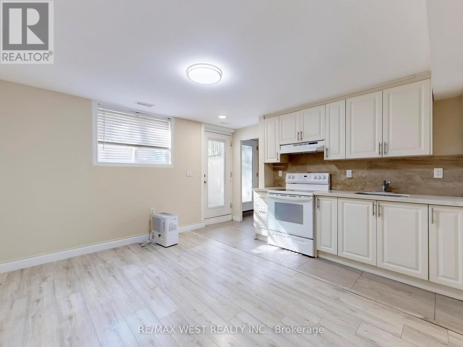 292 St Vincent Street, Barrie (Wellington), Ontario  L4M 4A1 - Photo 22 - S12516496