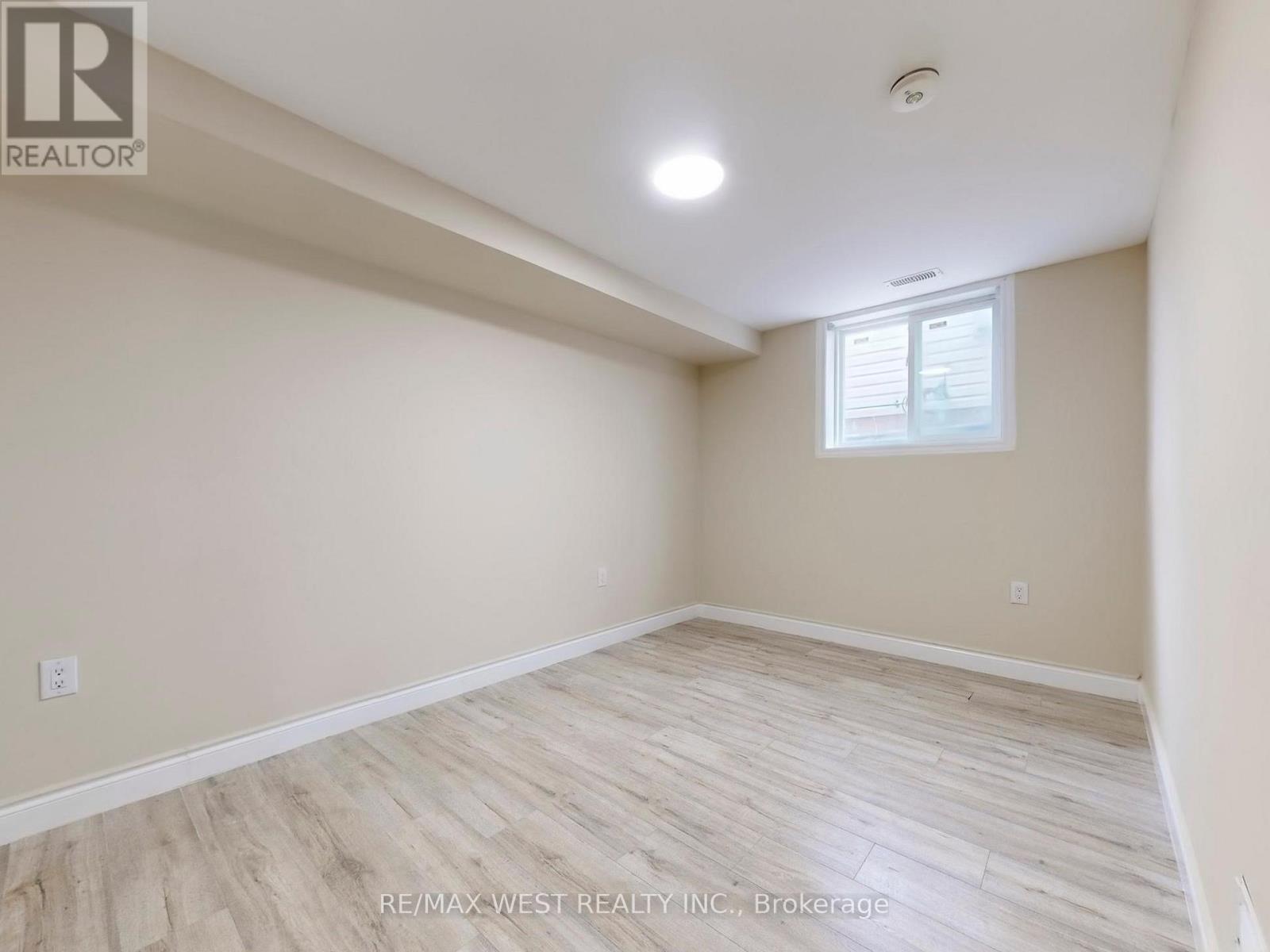 292 St Vincent Street, Barrie (Wellington), Ontario  L4M 4A1 - Photo 24 - S12516496