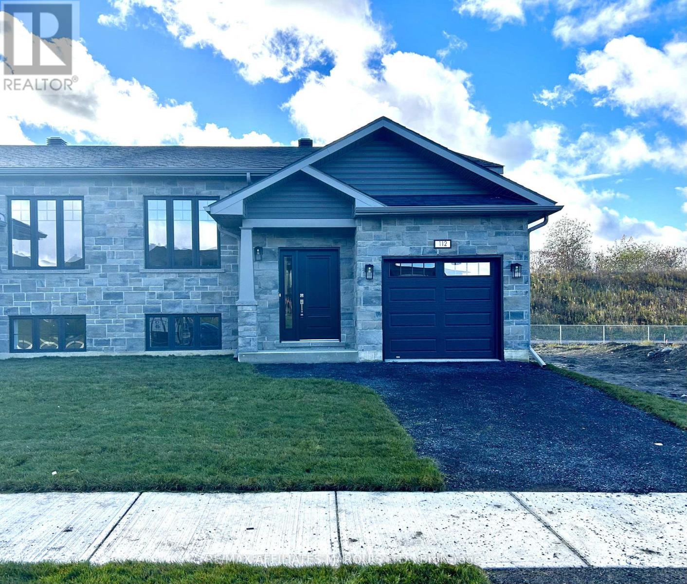 112 WOODLAND DRIVE, Cornwall, Ontario