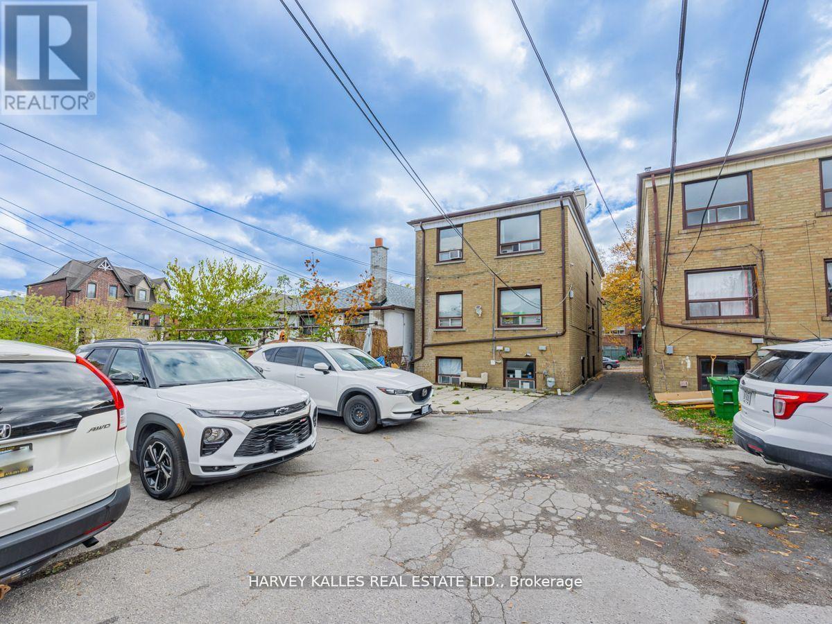 6 Carrington Avenue, Toronto, Ontario  M6E 2C3 - Photo 24 - W12513536