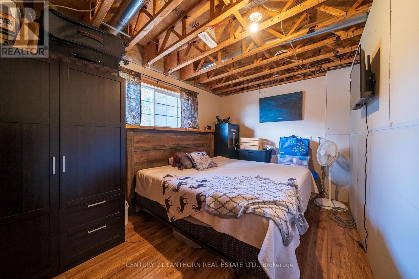 144 Centre Street, Deseronto, Ontario K0K 1X0 - Photo 24 - X12504332