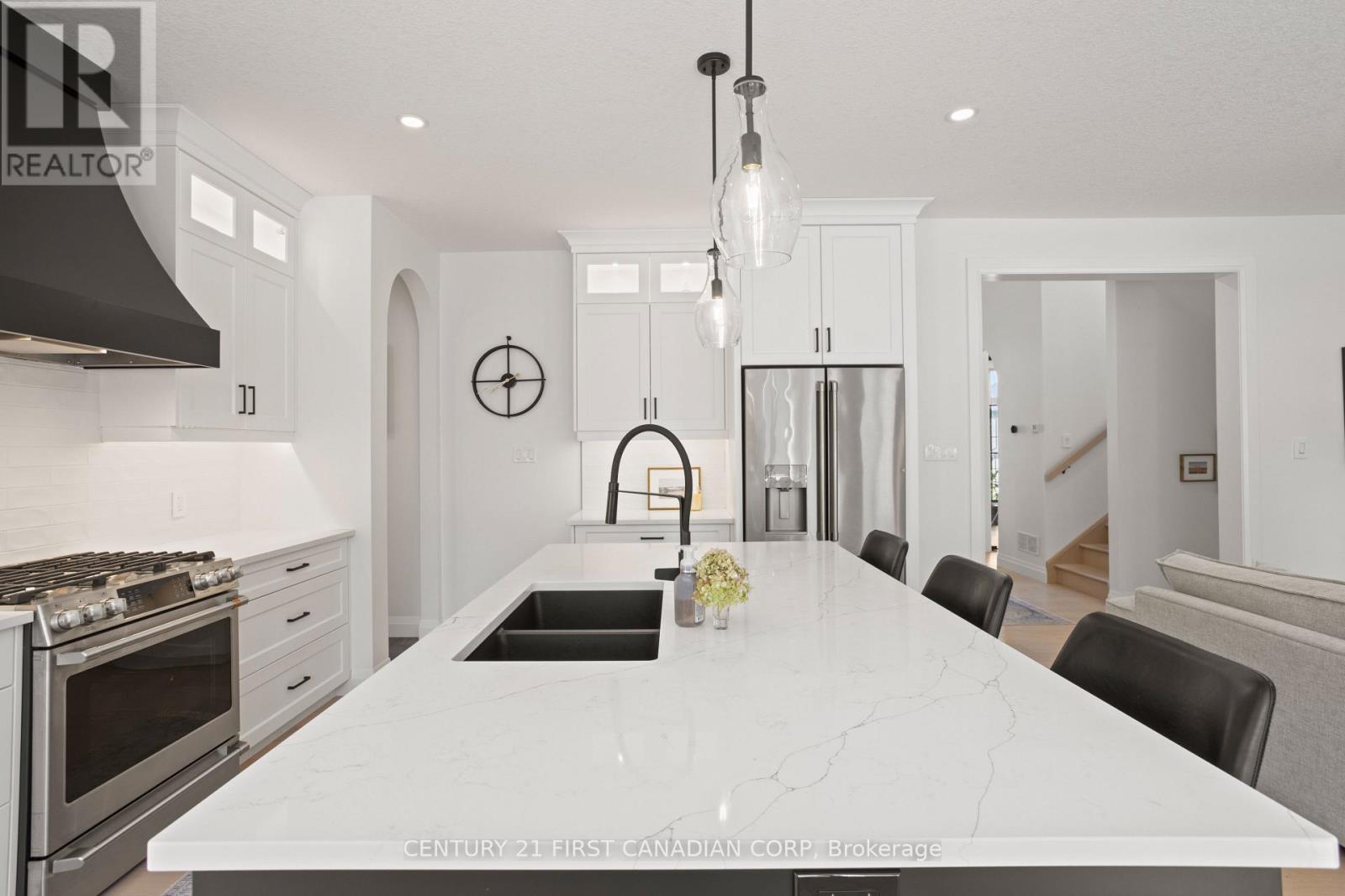 994 Riverbend Road, London South, Ontario  N6K 0J3 - Photo 17 - X12506806