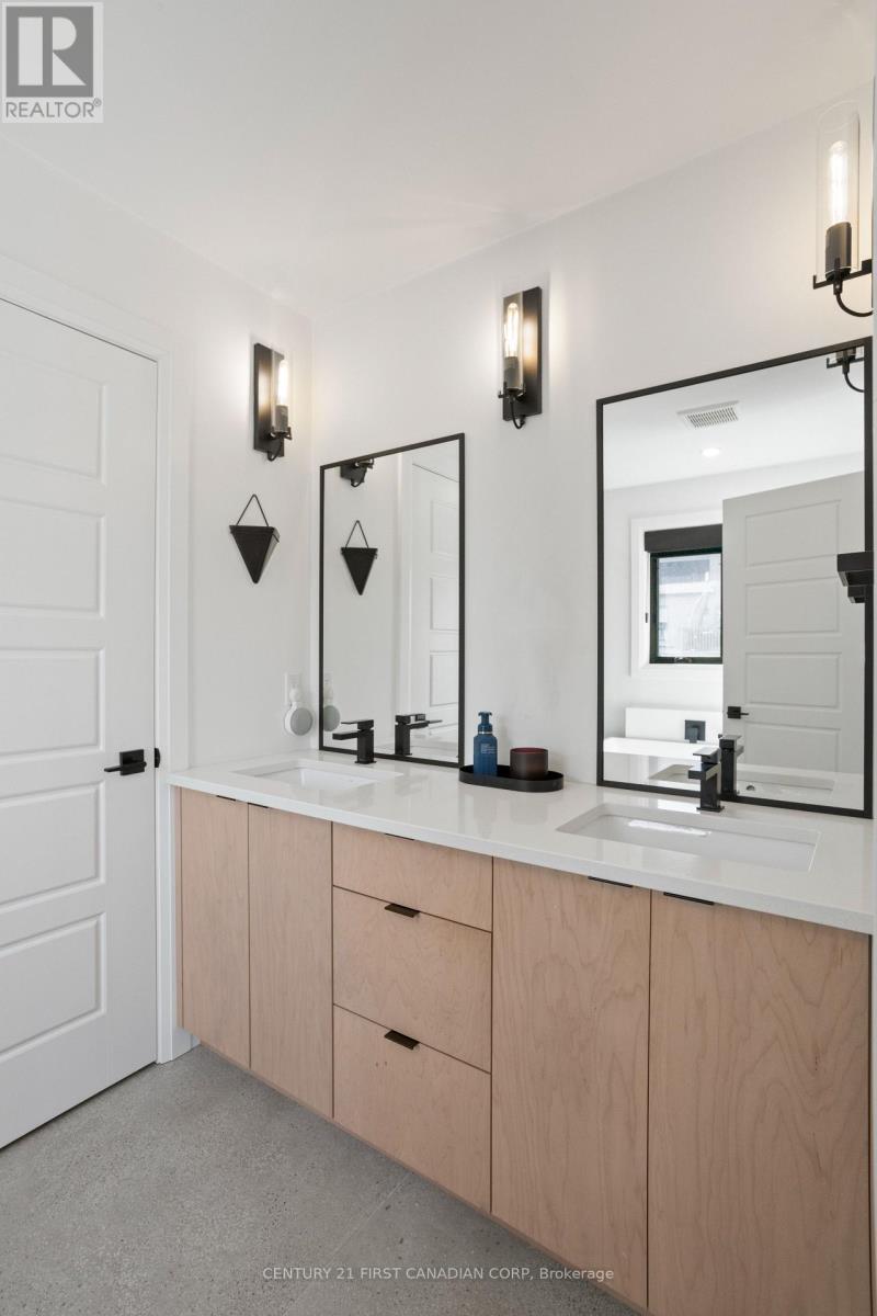 994 Riverbend Road, London South, Ontario  N6K 0J3 - Photo 25 - X12506806