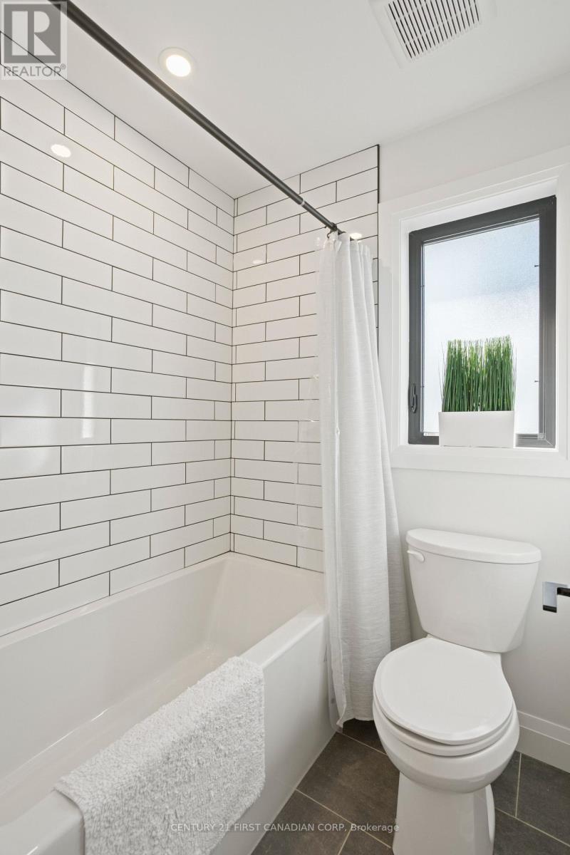 994 Riverbend Road, London South, Ontario  N6K 0J3 - Photo 30 - X12506806