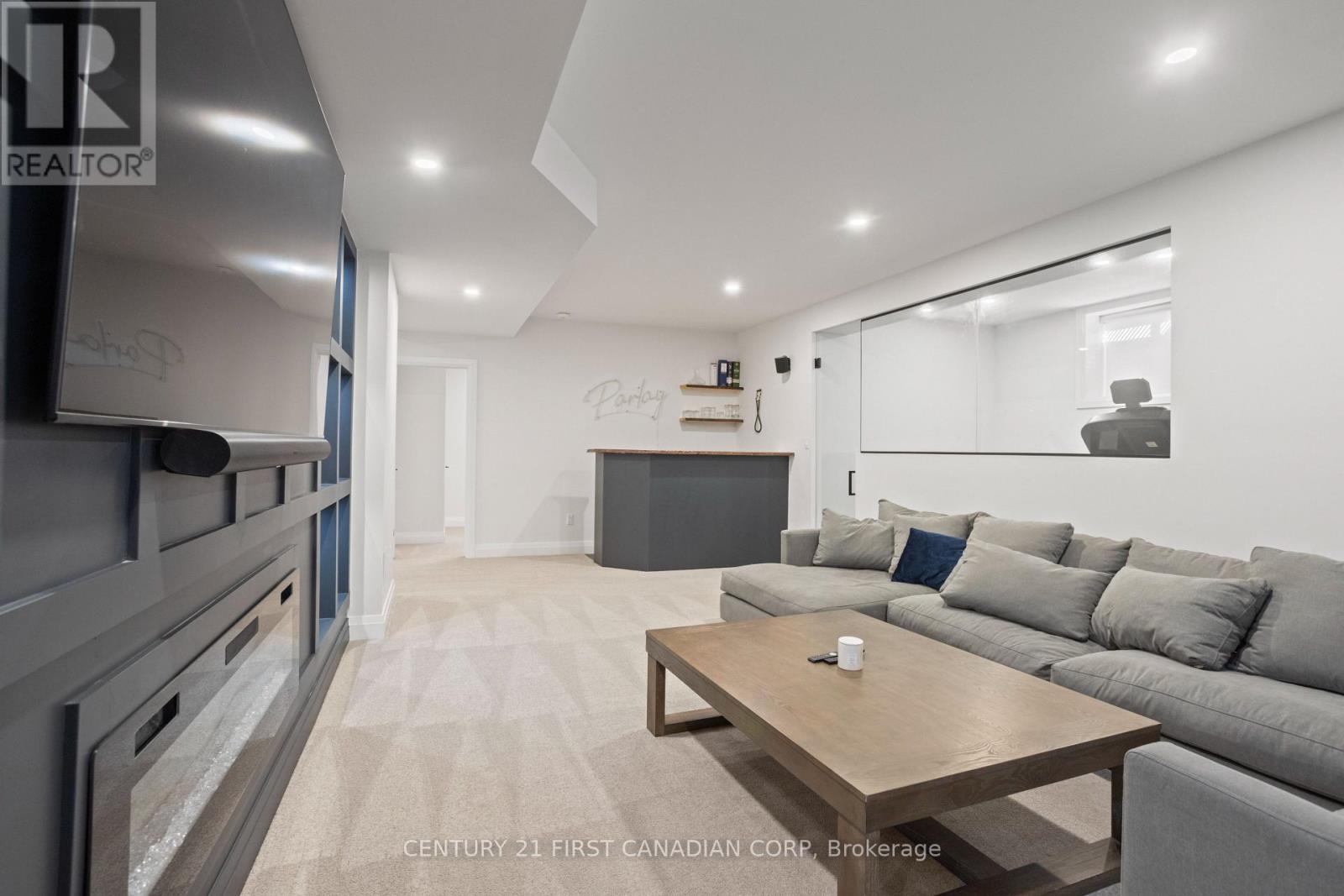 994 Riverbend Road, London South, Ontario  N6K 0J3 - Photo 35 - X12506806