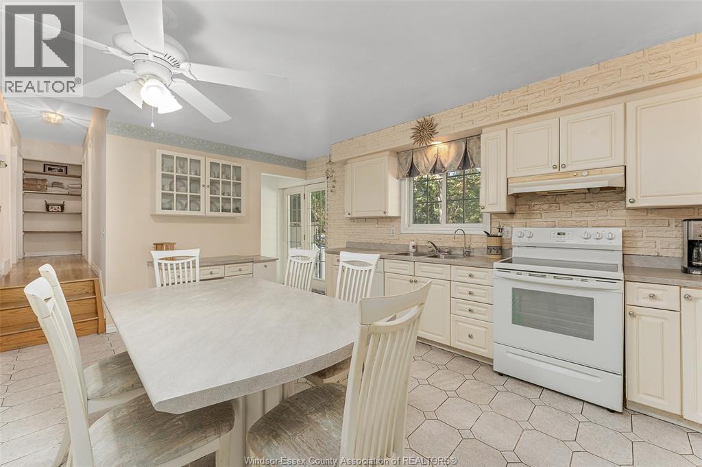 1005 Bouffard, Lasalle, Ontario N9J 1G8 - Photo 11 - 25028209