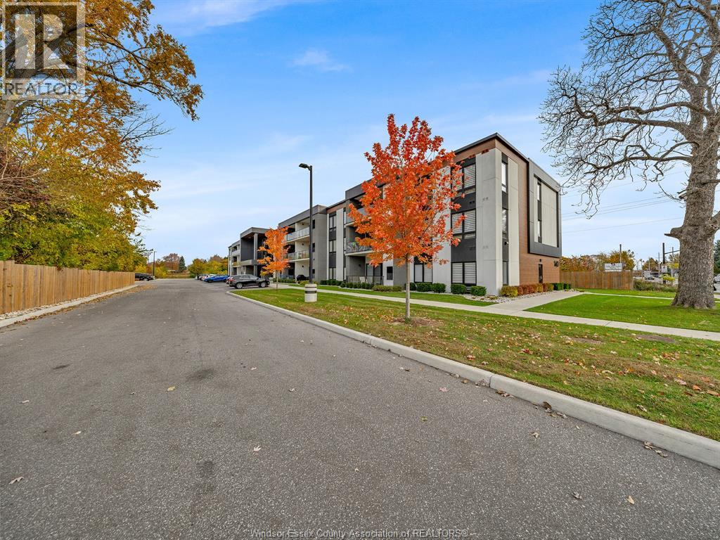 140 Main Street East Unit# 310, Kingsville, Ontario N9Y 1A6 - Photo 2 - 25028208