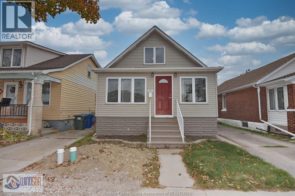 1838 St. Luke, Windsor, Ontario  N8W 3W7 - Photo 2 - 25028205