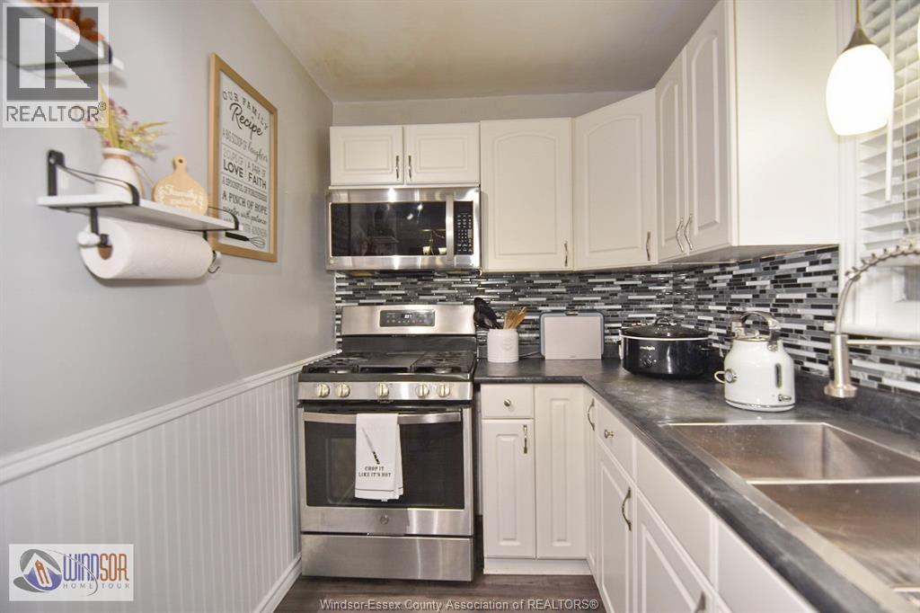 1838 St. Luke, Windsor, Ontario  N8W 3W7 - Photo 32 - 25028205