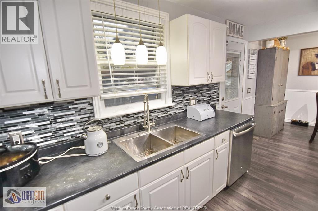 1838 St. Luke, Windsor, Ontario  N8W 3W7 - Photo 33 - 25028205