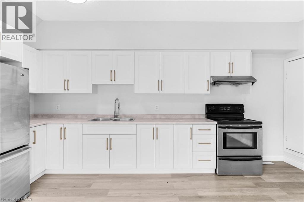 120 Jansen Avenue, Kitchener, Ontario  N2A 2L7 - Photo 13 - 40786070