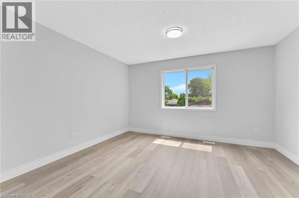 120 Jansen Avenue, Kitchener, Ontario  N2A 2L7 - Photo 20 - 40786070