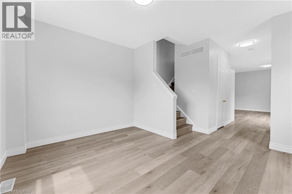 120 Jansen Avenue, Kitchener, Ontario  N2A 2L7 - Photo 8 - 40786070