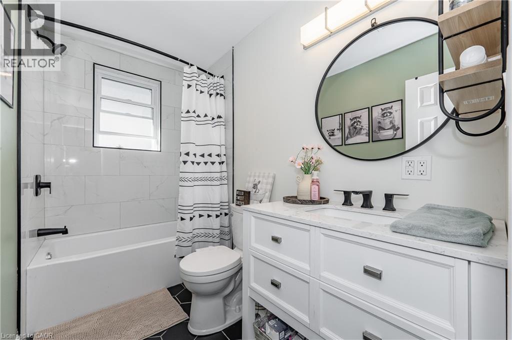 64 Churchill Street, St. Catharines, Ontario  L2S 2P5 - Photo 17 - 40786063