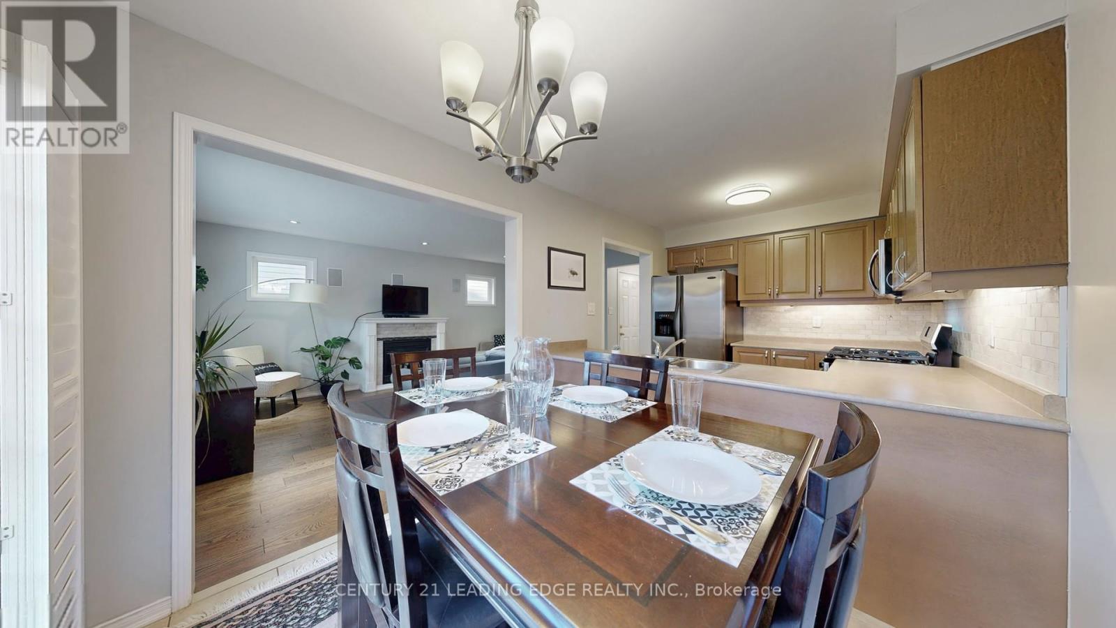 2 Eastgate Circle, Whitby, Ontario L1M 2N3 - Photo 7 - E12515202