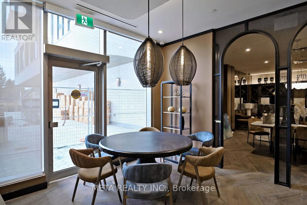 213 - 689 The Queensway, Toronto, Ontario  M8Y 1L1 - Photo 4 - W12516042