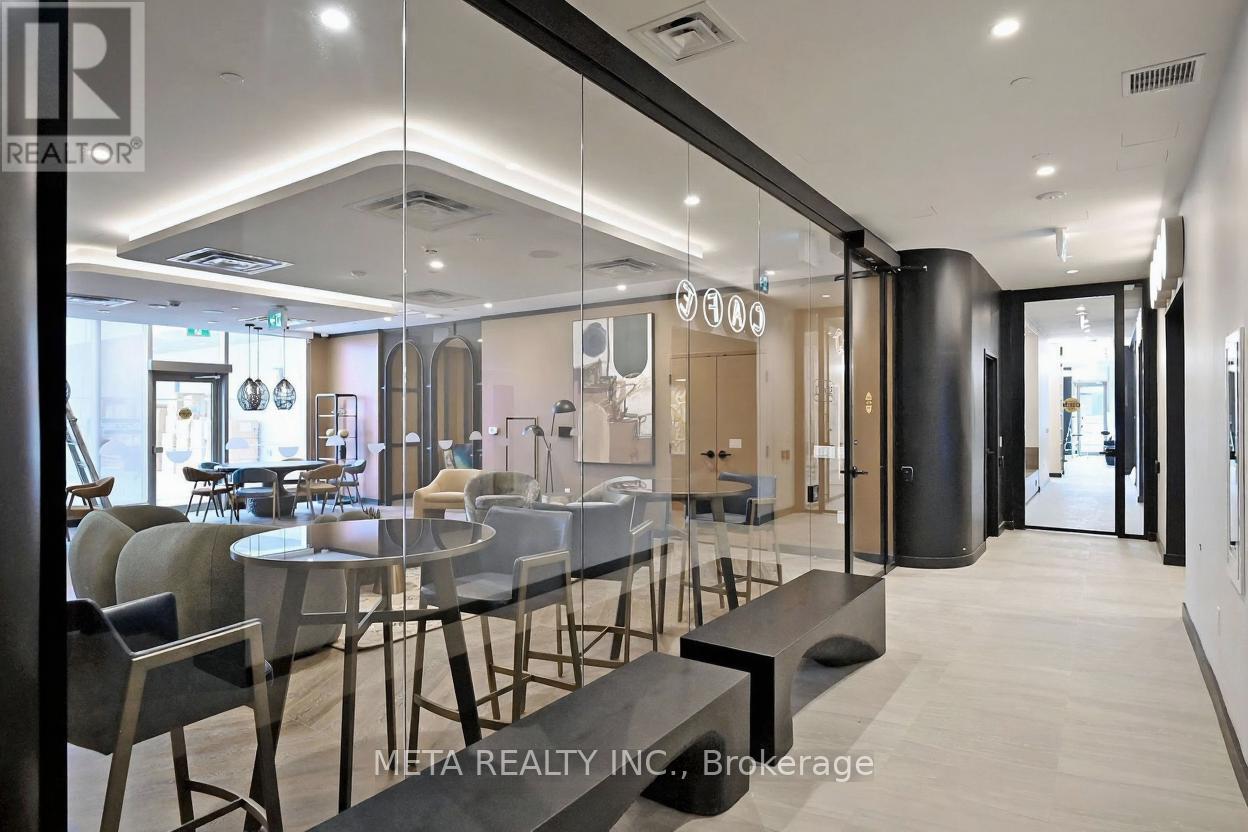 213 - 689 The Queensway, Toronto, Ontario  M8Y 1L1 - Photo 5 - W12516042