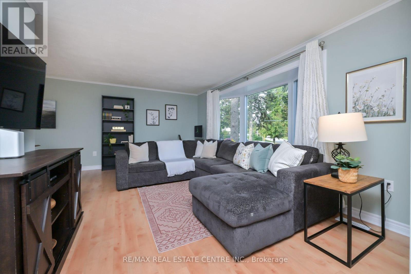 22 Morpeth Road, Brampton, Ontario  L6W 2Z2 - Photo 13 - W12516054