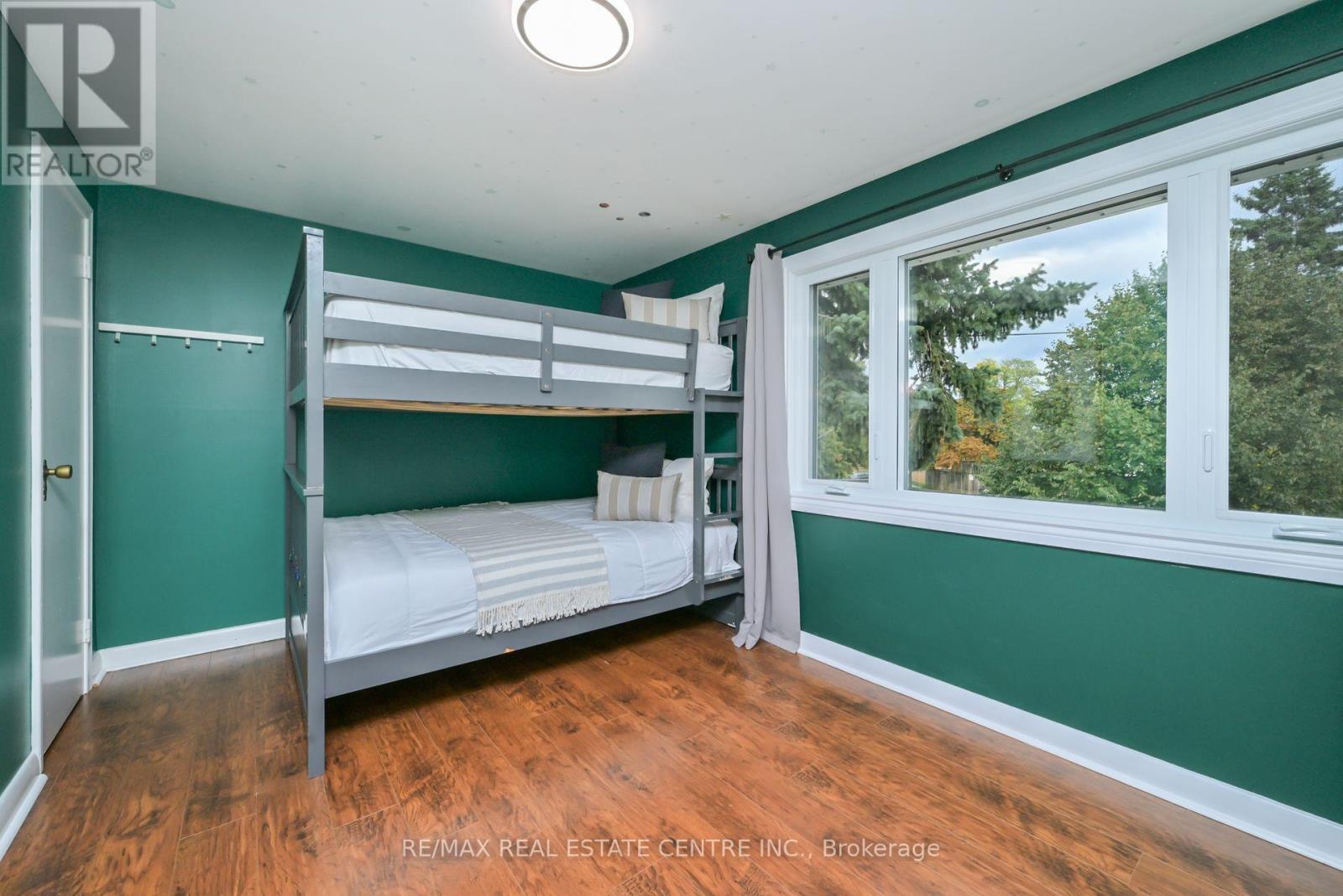 22 Morpeth Road, Brampton, Ontario  L6W 2Z2 - Photo 19 - W12516054