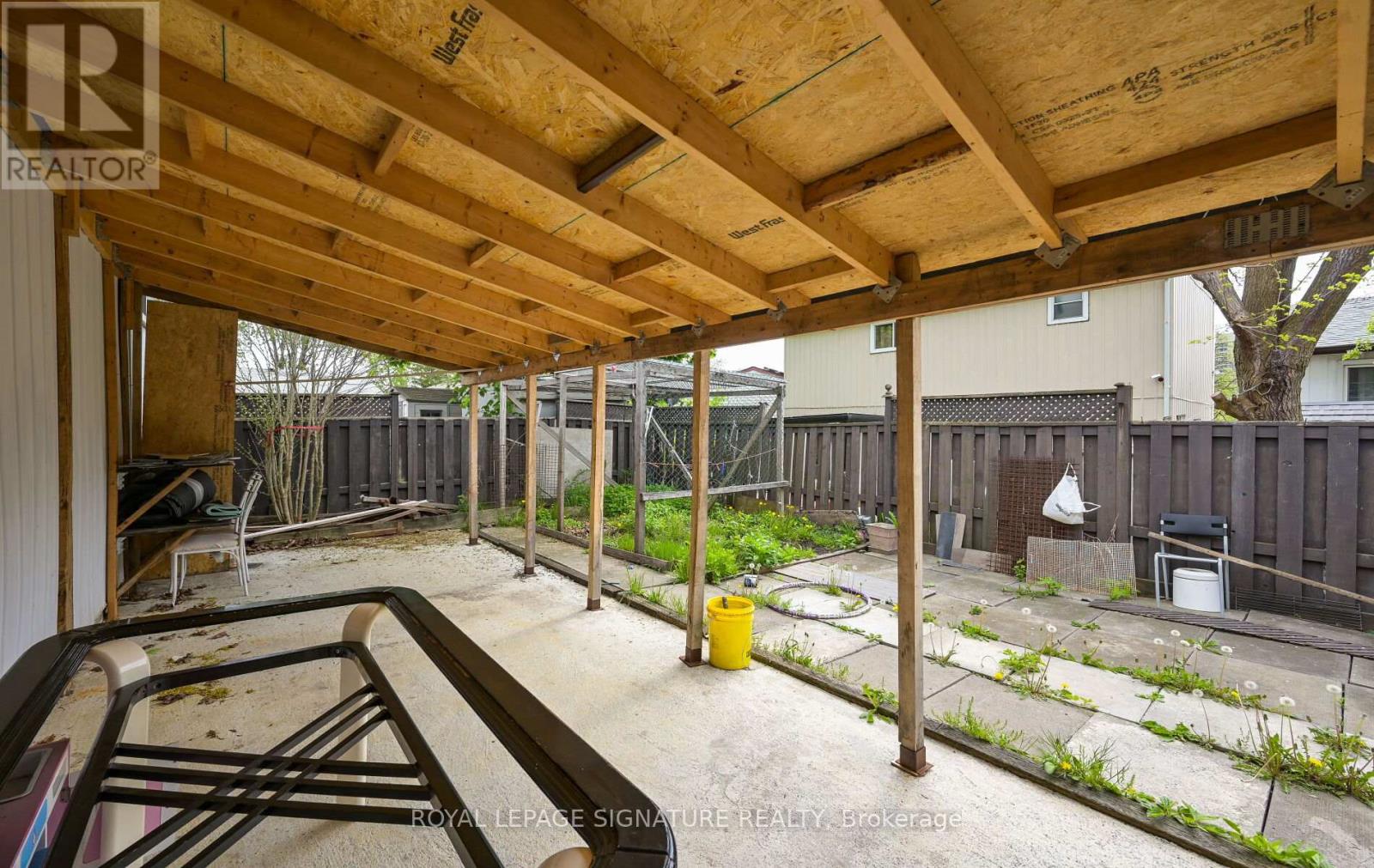 10 Heatherside Court, Brampton, Ontario  L6S 1N9 - Photo 27 - W12516058