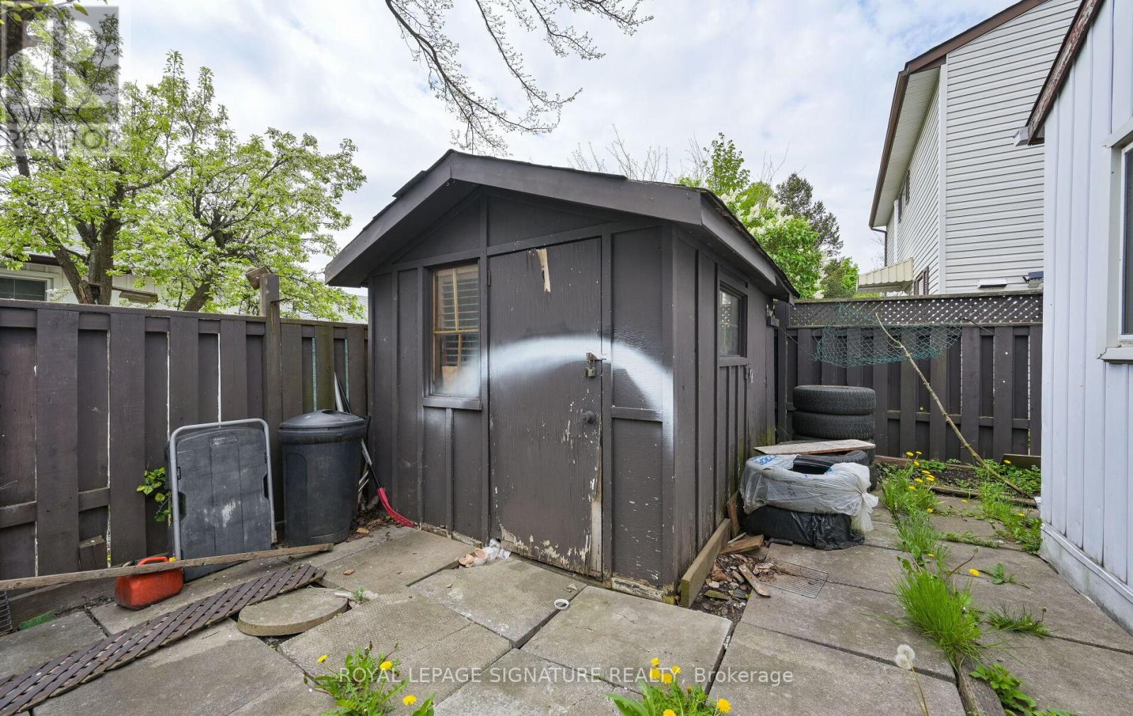 10 Heatherside Court, Brampton, Ontario  L6S 1N9 - Photo 28 - W12516058