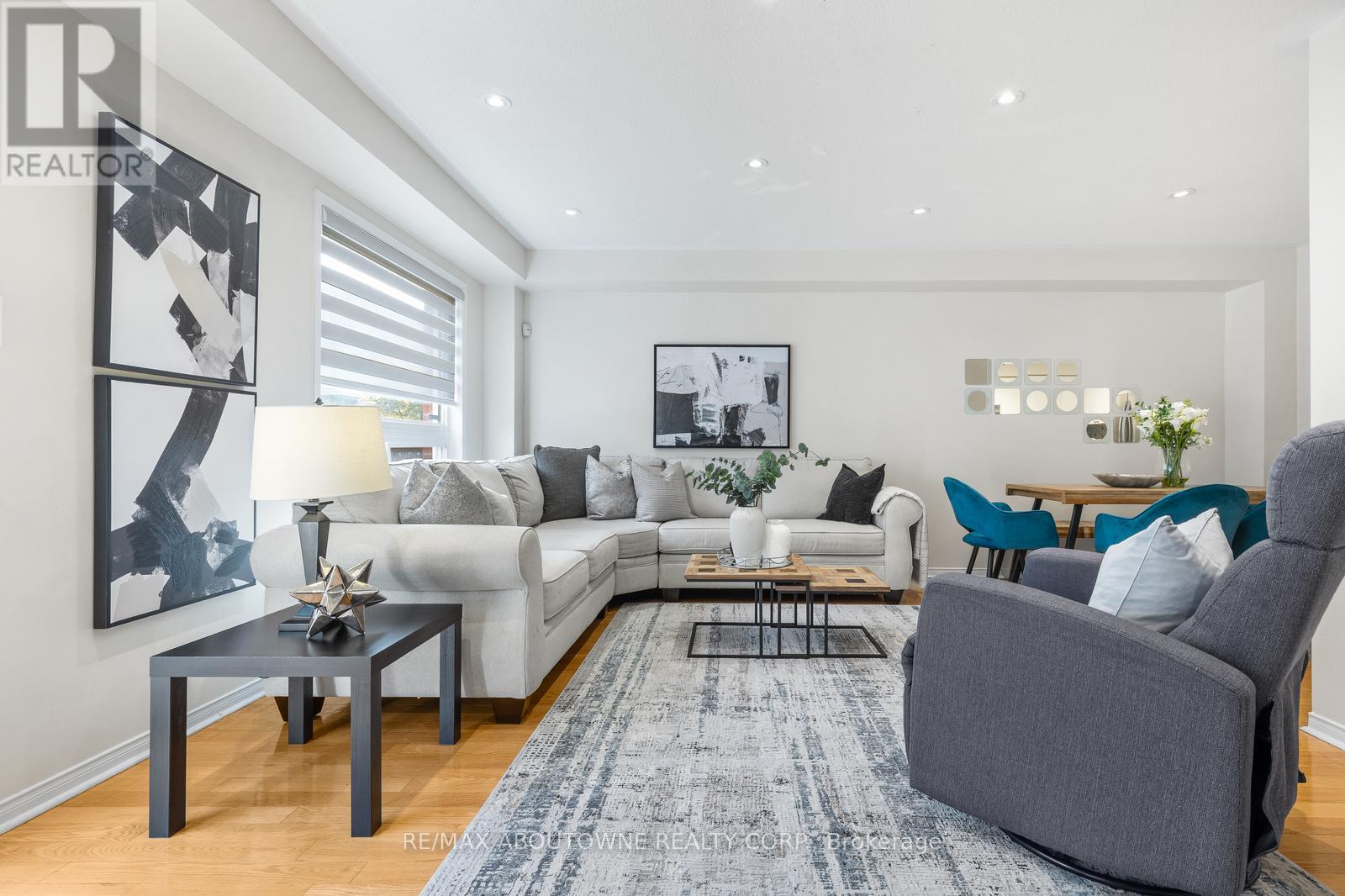 3962 Stardust Drive, Mississauga, Ontario  L5M 8A5 - Photo 15 - W12516086