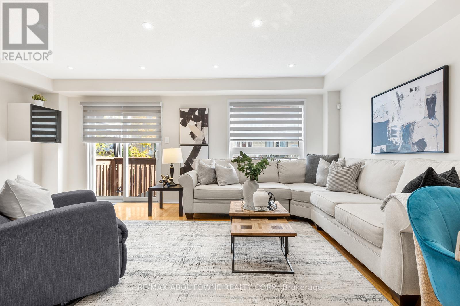 3962 Stardust Drive, Mississauga, Ontario  L5M 8A5 - Photo 17 - W12516086