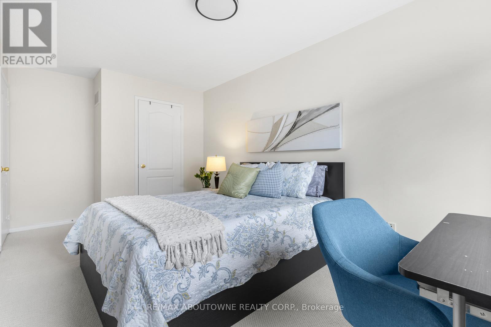 3962 Stardust Drive, Mississauga, Ontario  L5M 8A5 - Photo 27 - W12516086