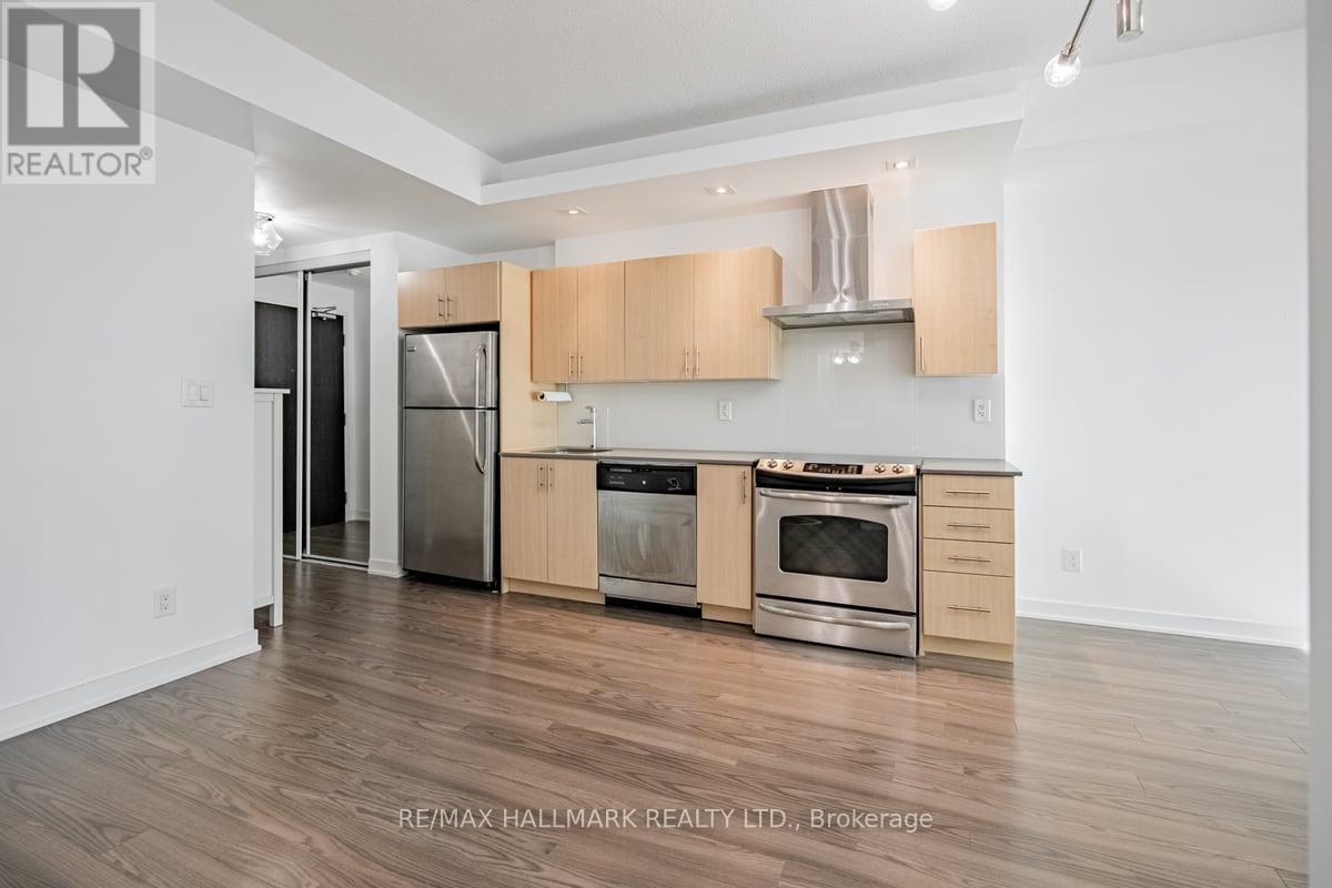 1034 - 165 Legion Road N, Toronto, Ontario  M8Y 0B3 - Photo 2 - W12516100