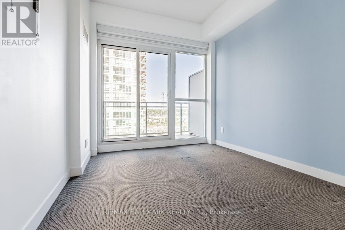 1034 - 165 Legion Road N, Toronto, Ontario  M8Y 0B3 - Photo 8 - W12516100